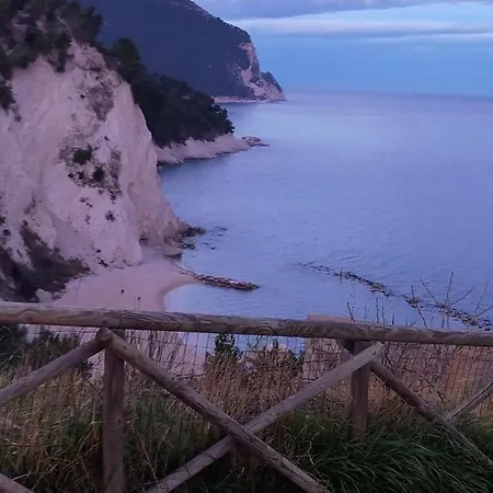 Pensión Le Tre Sorelle Sirolo